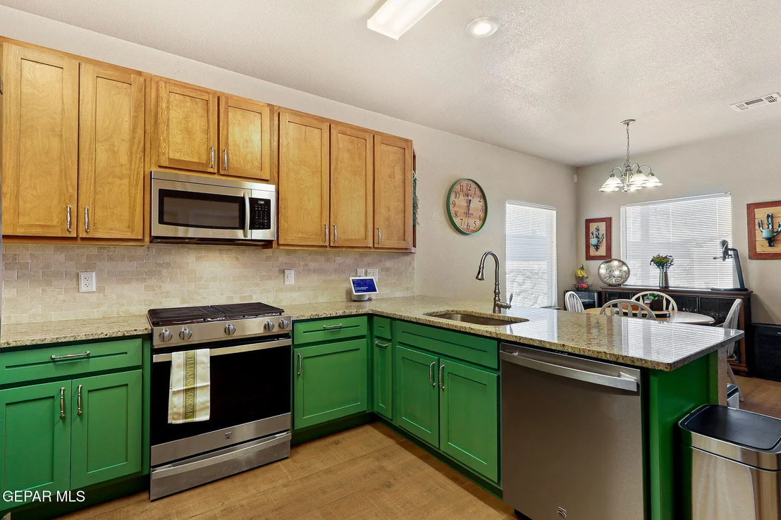 Photo of 7309 MESQUITE FLOR Drive