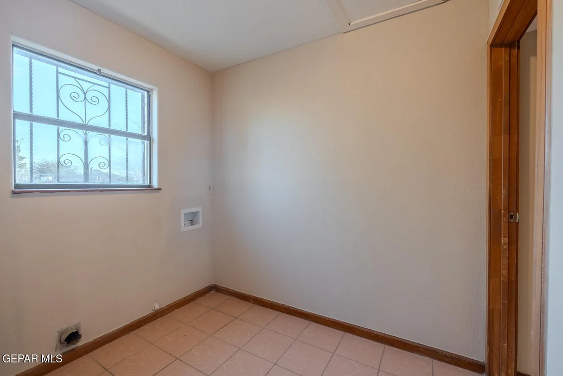 Photo of 11640 Peters Road