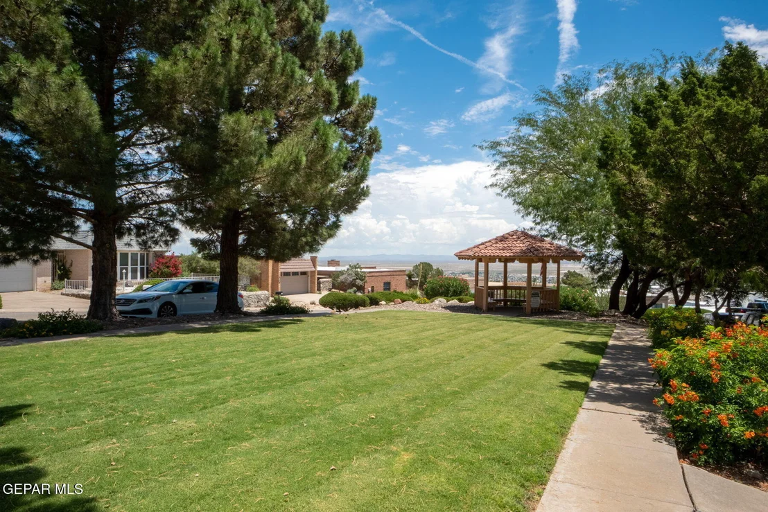 Photo of 3204 HIGH POINT Drive