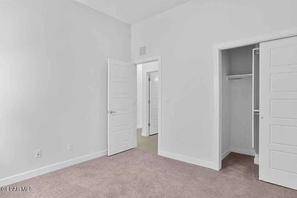 Photo of 425 Deserts Drive