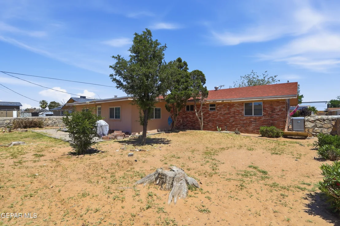 Photo of 10537 SAIGON Drive