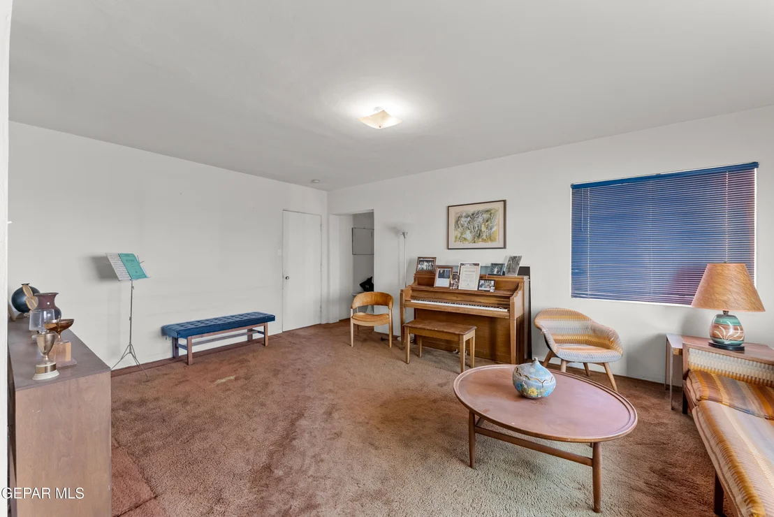 Photo of 1101 MESITA Drive