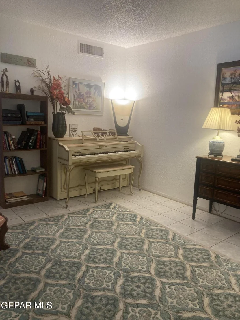 Photo of 3108 3108 Rock Wall Ln Tx Lane