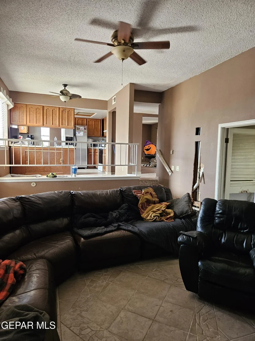 Photo of 704 ESPOLON Drive