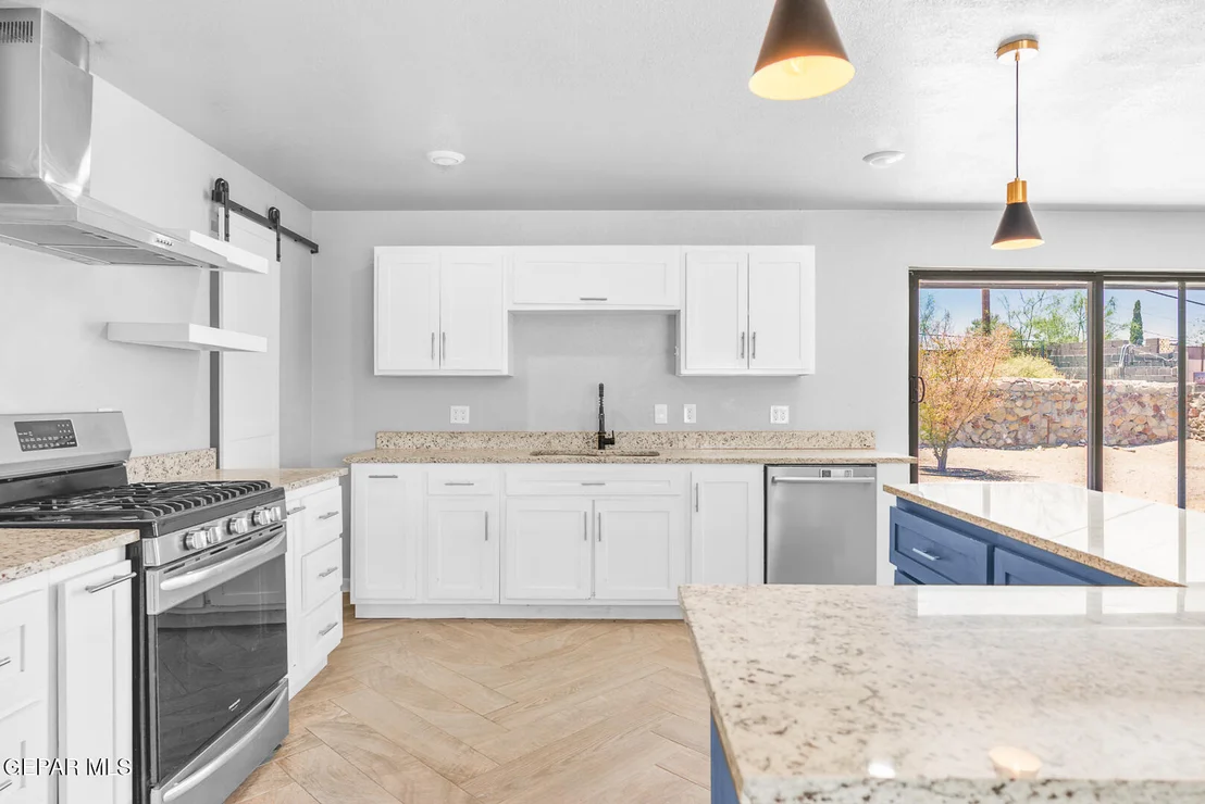 Photo of 814 GALLOWAY Drive