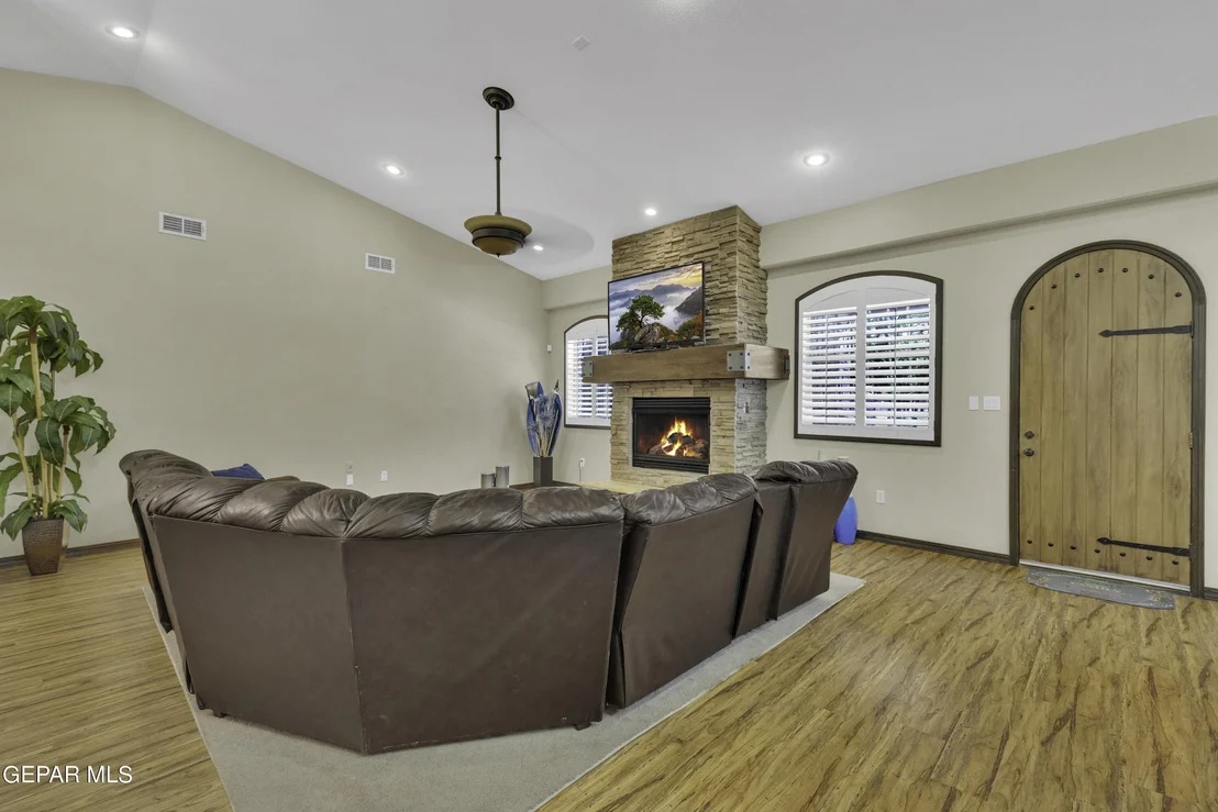 Photo of 636 Keagle Road
