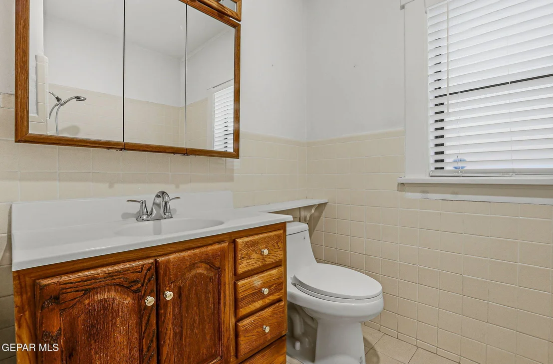 Photo of 2630 Wheeling Avenue