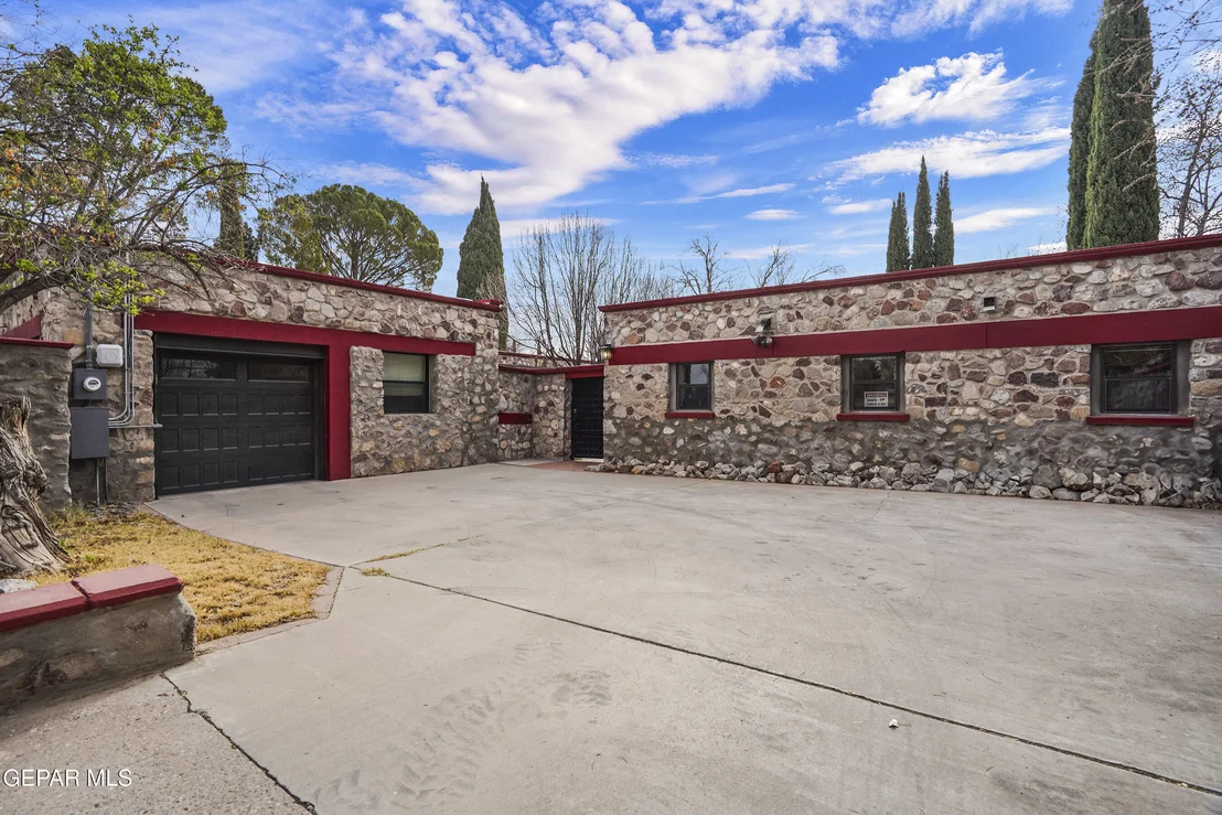 Photo of 200 W Sunset Road