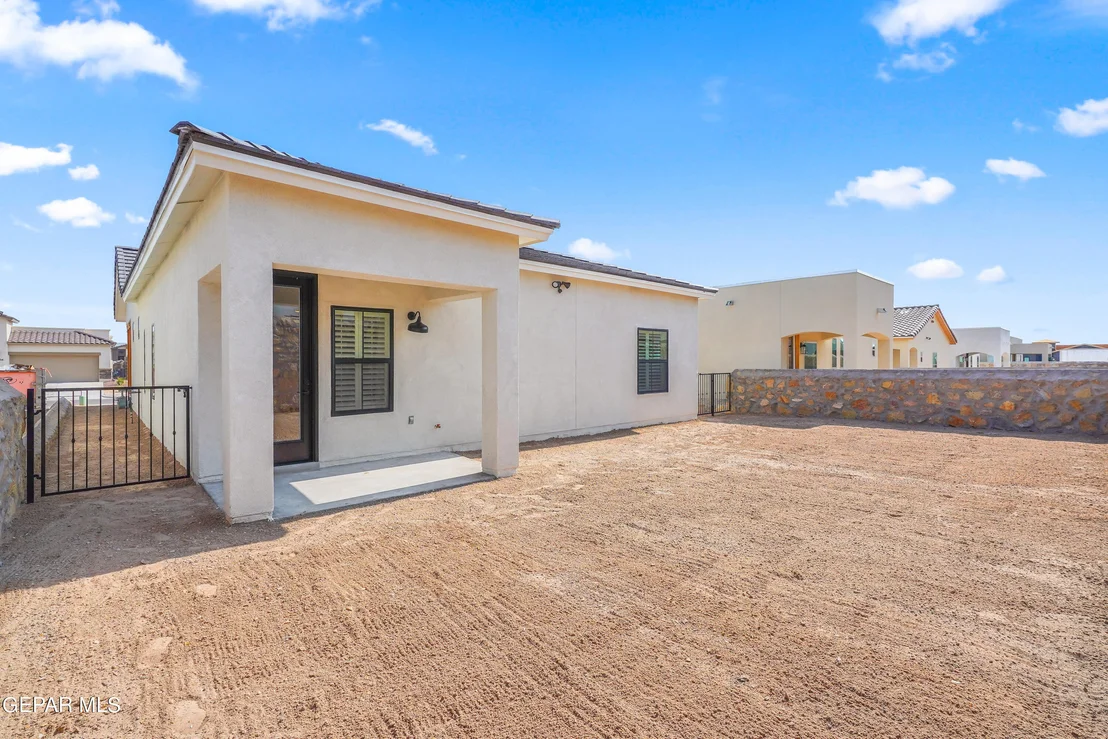 Photo of 13812 Summer View Avenue