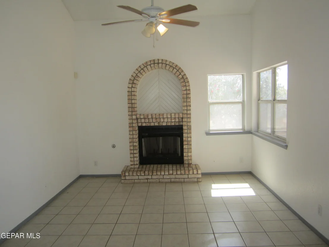 Photo of 7123 Oval Rock Drive
