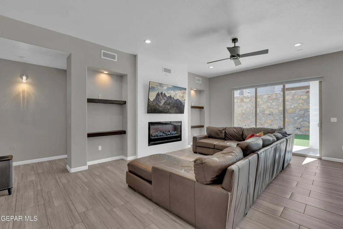 Photo of 1256 DESERT NIGHT Street