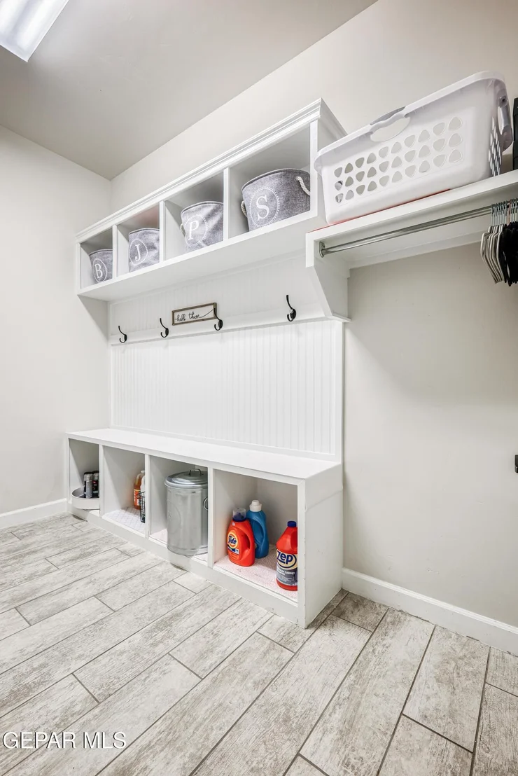Photo of 5892 VALLE SONAR Avenue