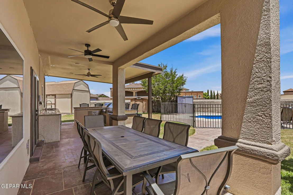 Photo of 5544 DENNIS CAVIN Lane