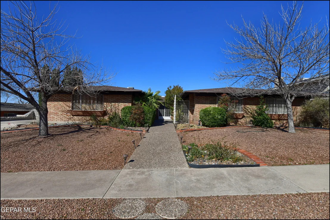 Photo of 411 CROWN POINT Drive