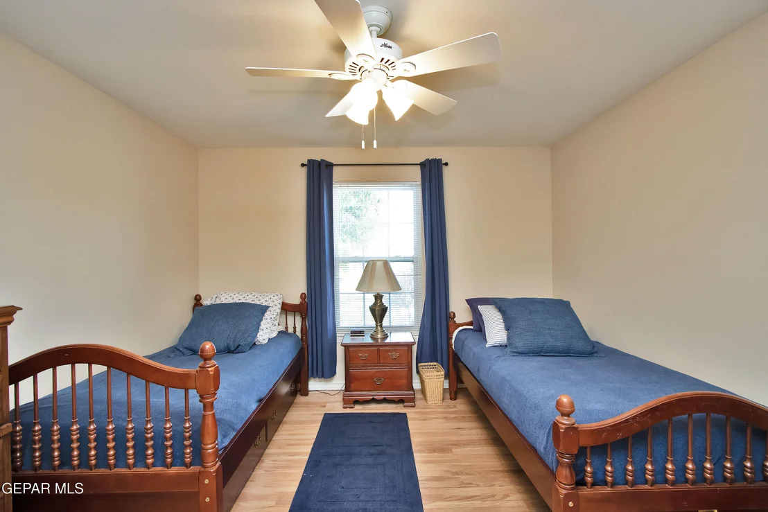 Photo of 517 Stonebluff Road