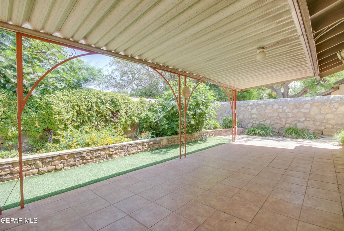 Photo of 10641 PARK VIEW Circle