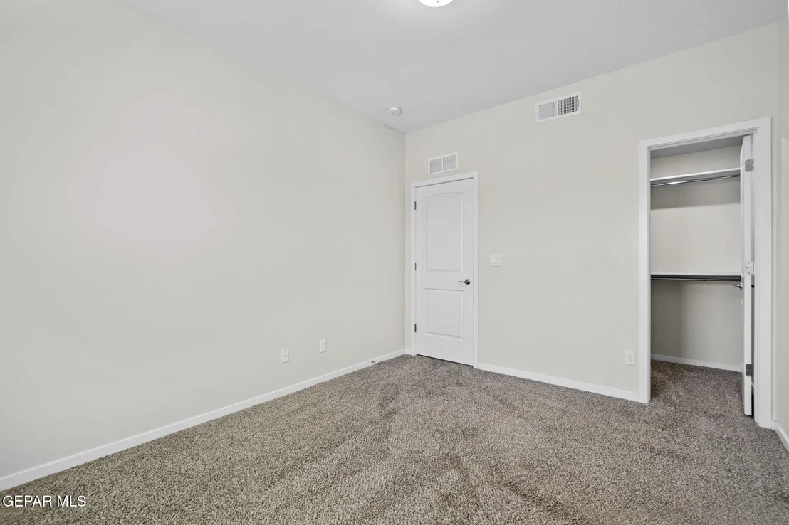 Photo of 804 BLINGWOOD