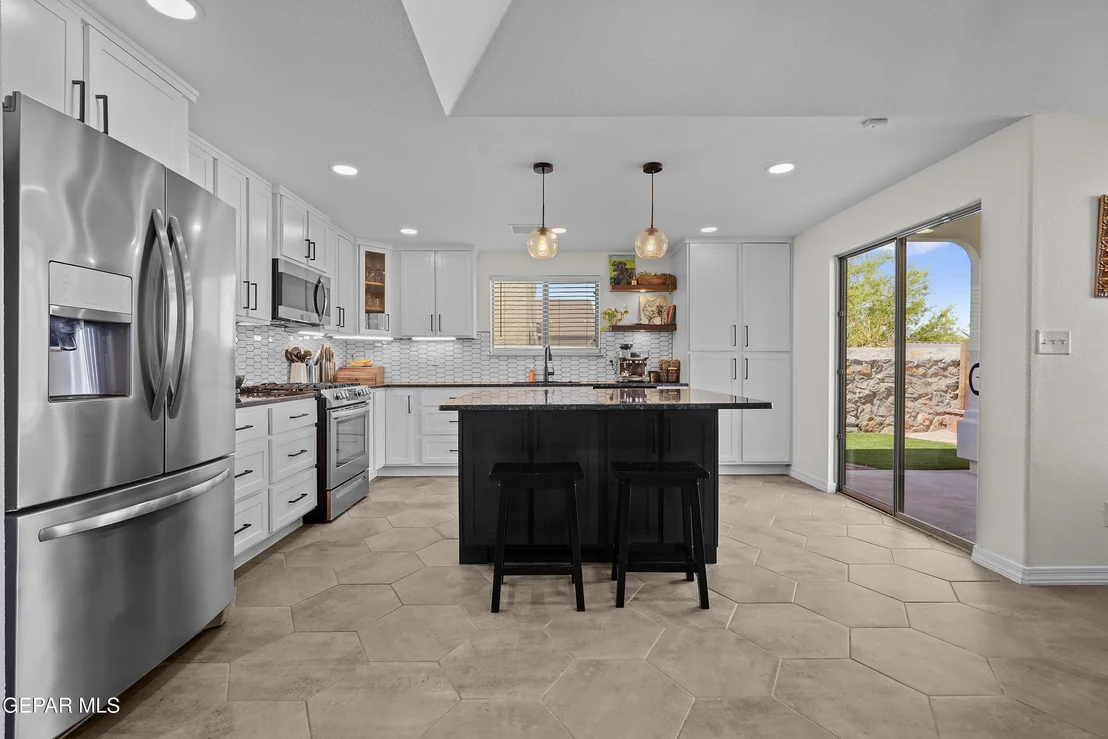 Photo of 14425 APPLE POINT Court