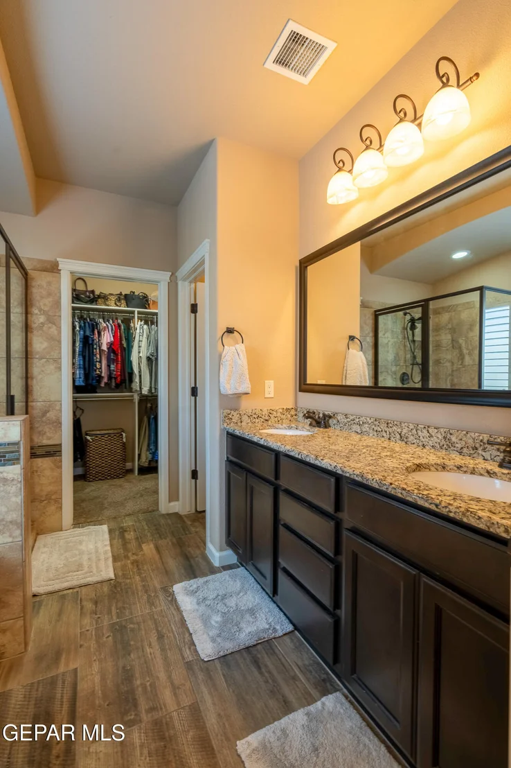 Photo of 7730 Enchanted View Drive