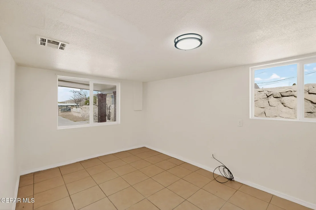 Photo of 766 FREDERICK Road