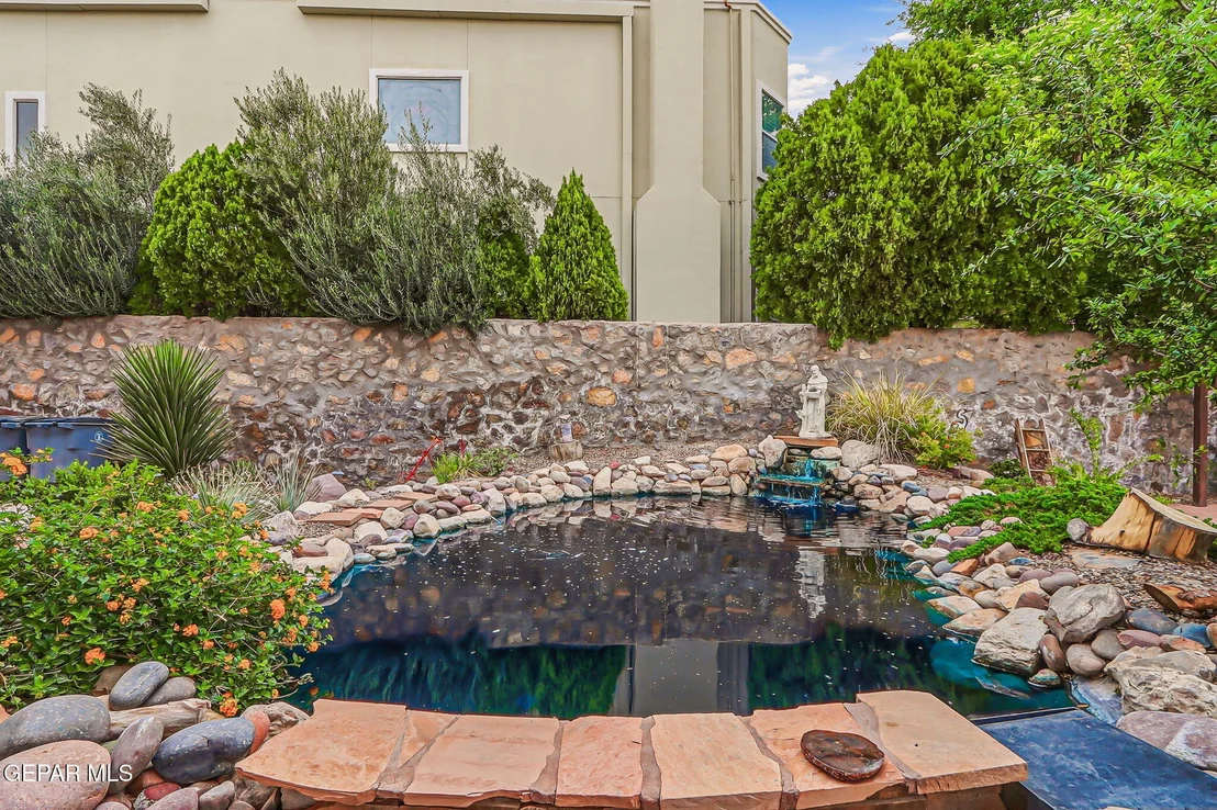 Photo of 5570 BUCKLEY Drive