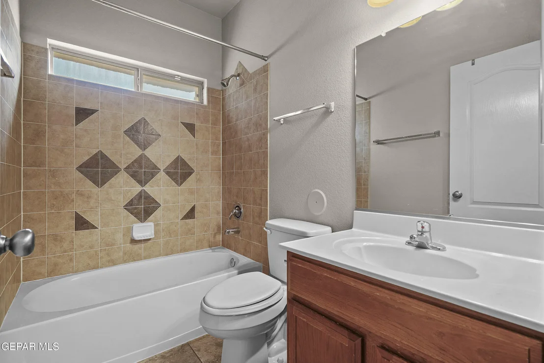 Photo of 11509 CHARLES BOYLE Place