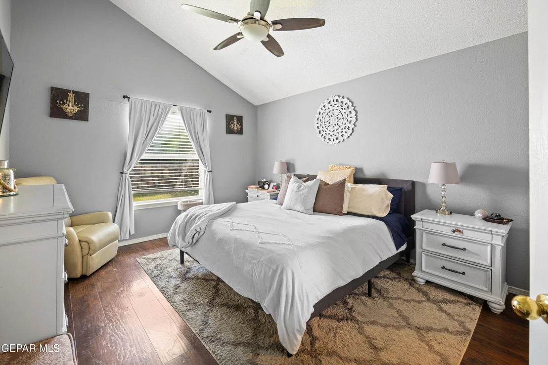 Photo of 6076 River Park Place