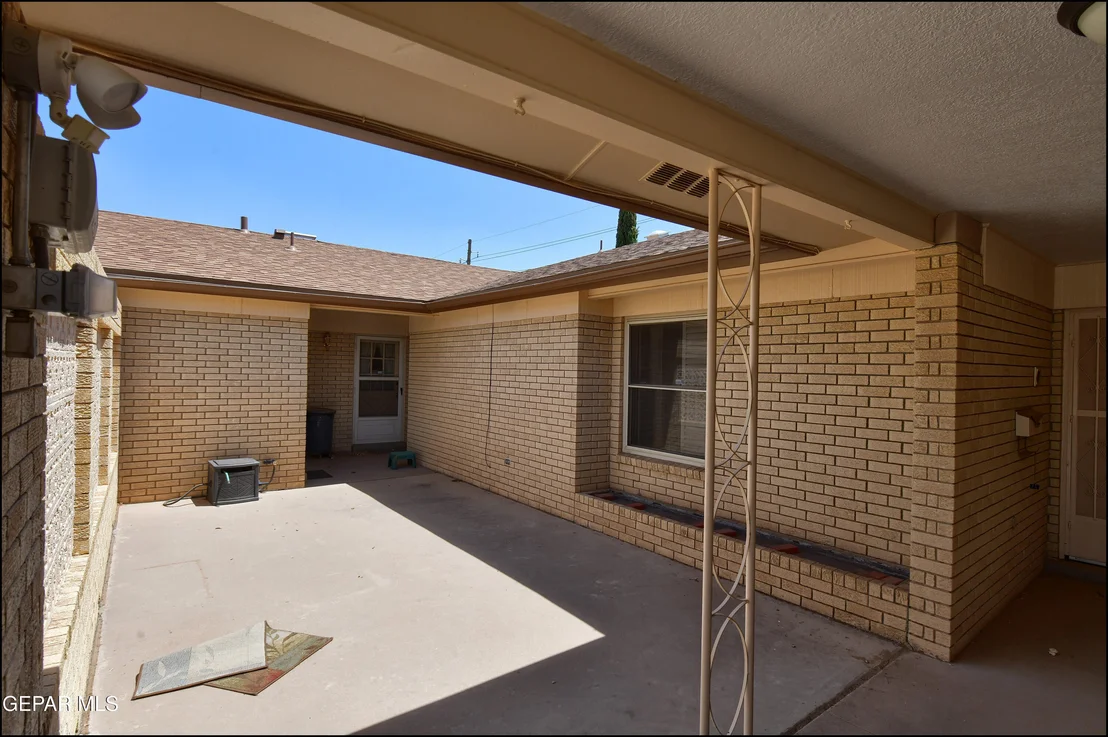 Photo of 8904 METTLER Drive