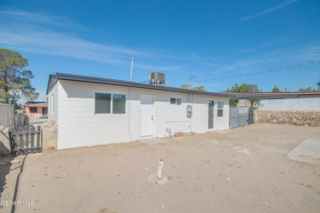 Photo of 812 SANTA BARBARA Drive