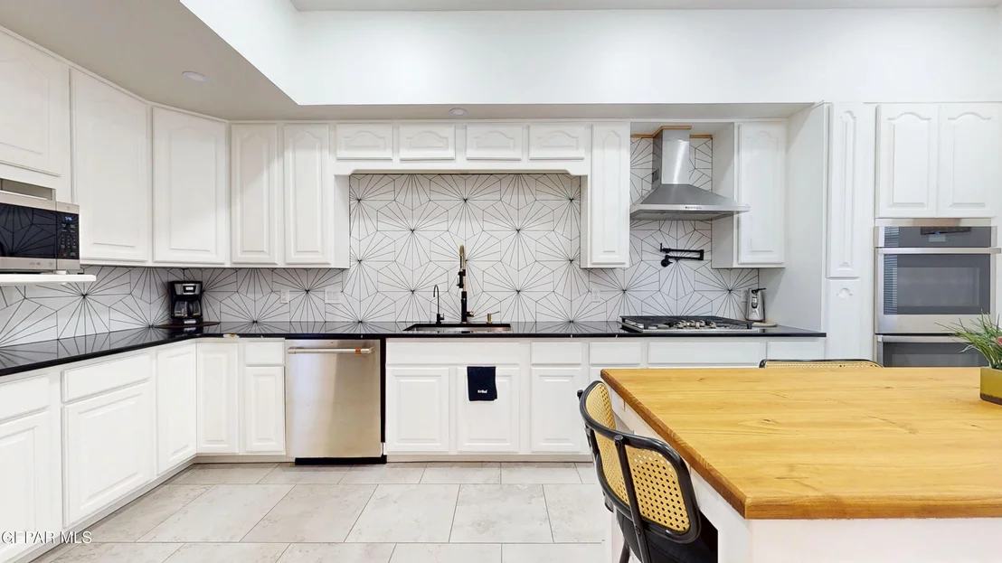 Photo of 5645 BUCKLEY