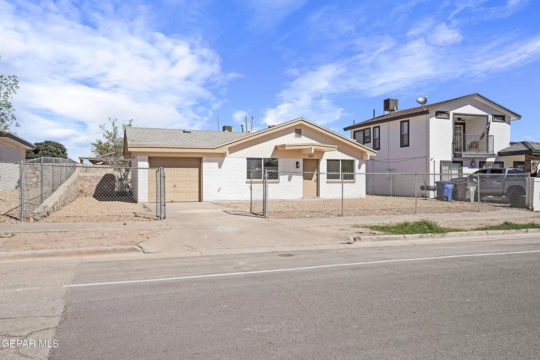 Photo of 207 CARIBE Circle