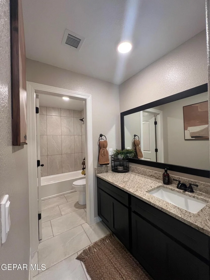 Photo of 10763 Aaron Street