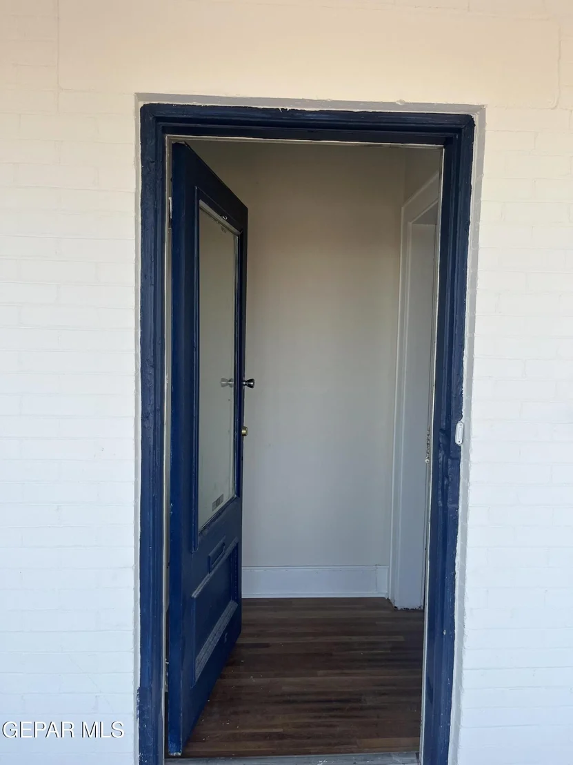 Photo of 507 E CLIFF Drive