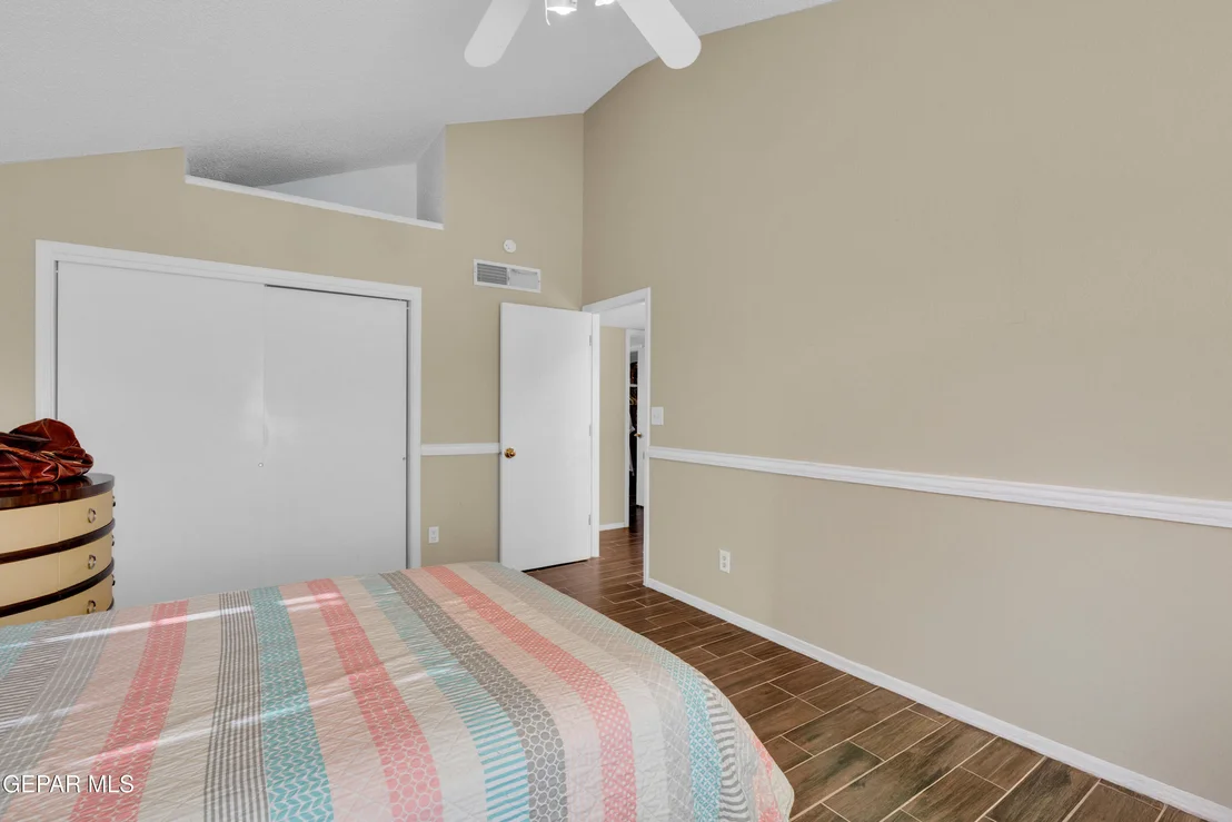 Photo of 1107 SUN RIDGE Drive