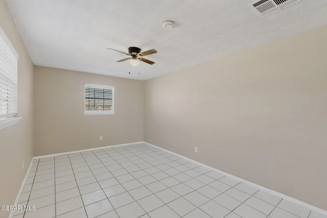 Photo of 1515 DENNIS Circle