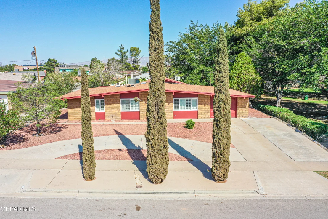Photo of 3223 Suffolk Road
