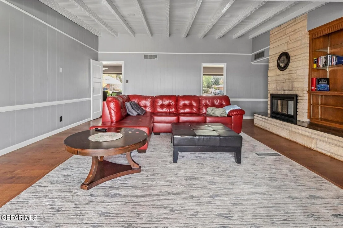 Photo of 409 SPRINGHILL Circle