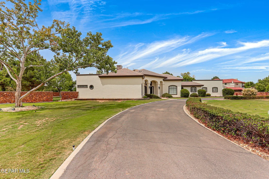 Photo of 5301 UPPER VALLEY Road