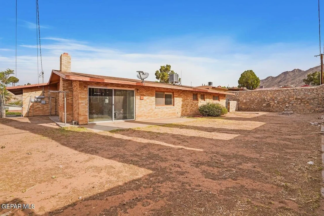 Photo of 4208 HAMPSHIRE Lane
