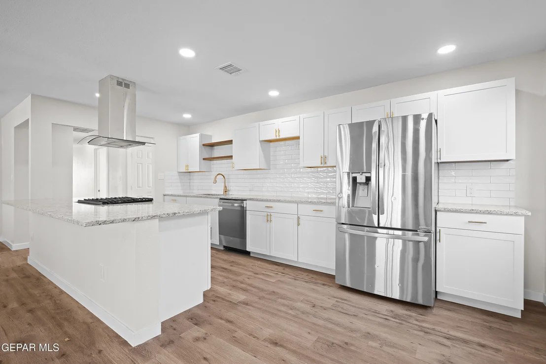 Photo of 10273 RENFREW Drive