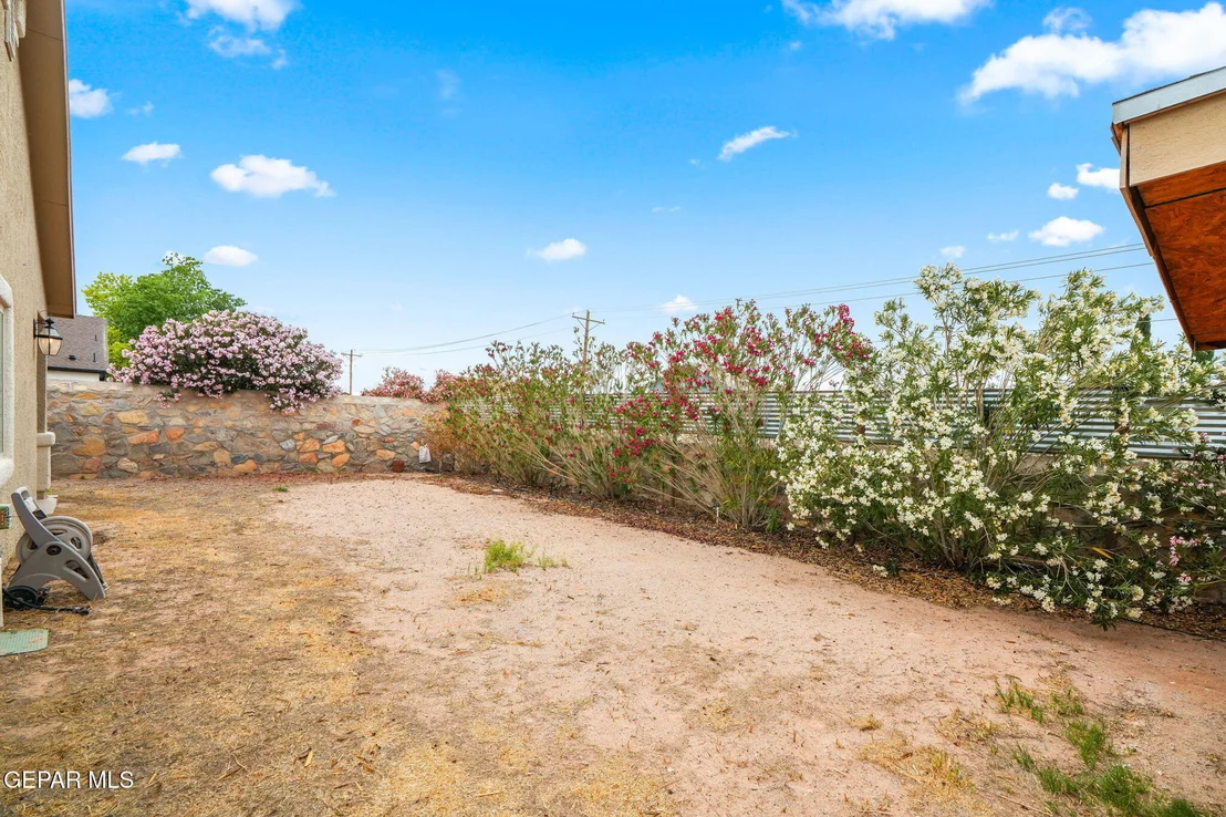 Photo of 14353 N CAVE Drive