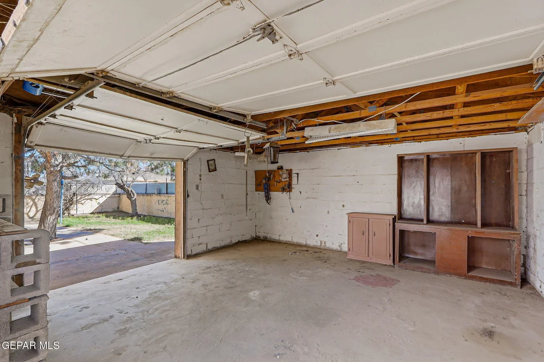 Photo of 762 DELHI Drive