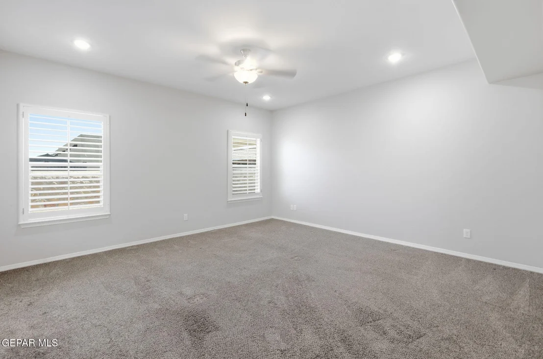 Photo of 220 ANGLESY Place