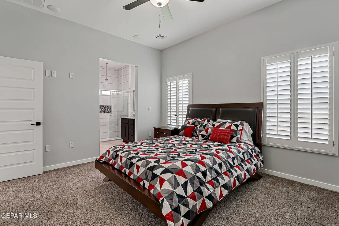 Photo of 13860 Summer View Avenue