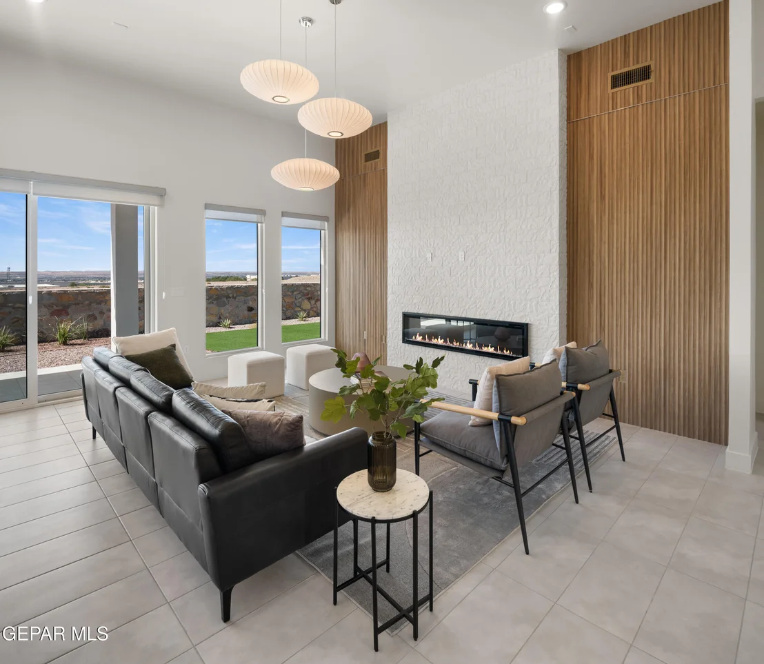 Photo of 1802 Bridle