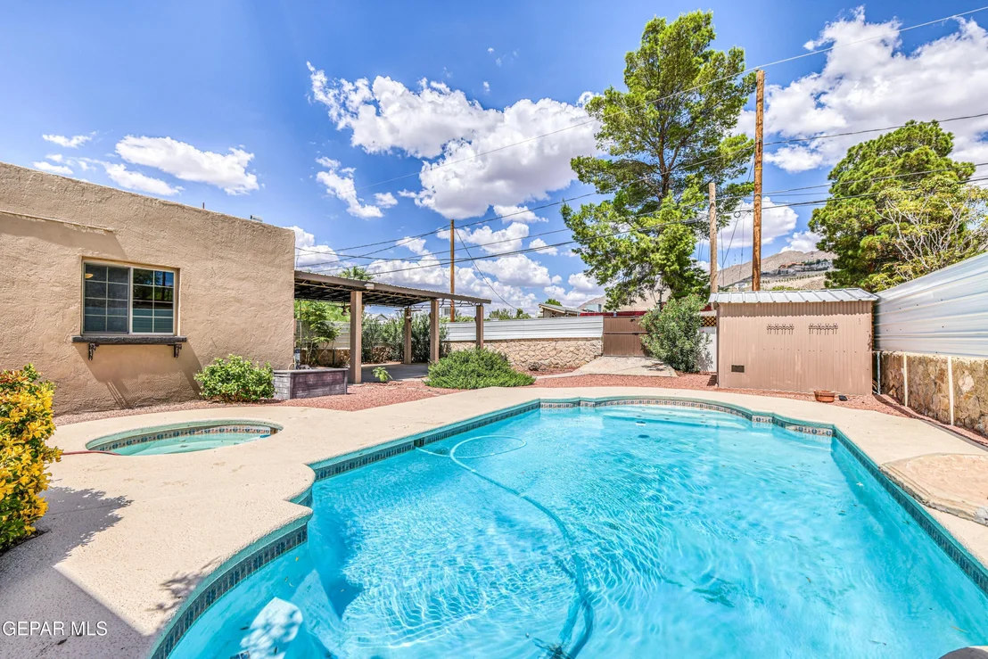 Photo of 825 Galloway Drive