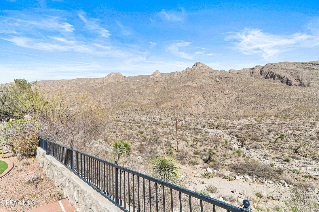 Photo of 5566 Buckley Drive