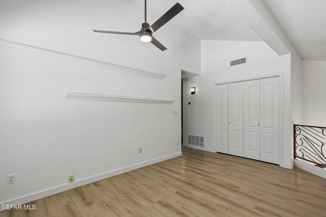 Photo of 6633 WIND RIDGE Drive