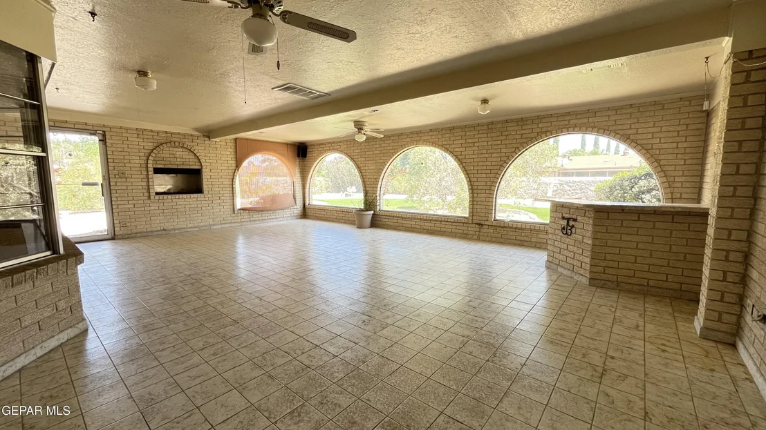 Photo of 10601 CAUSEWAY Drive