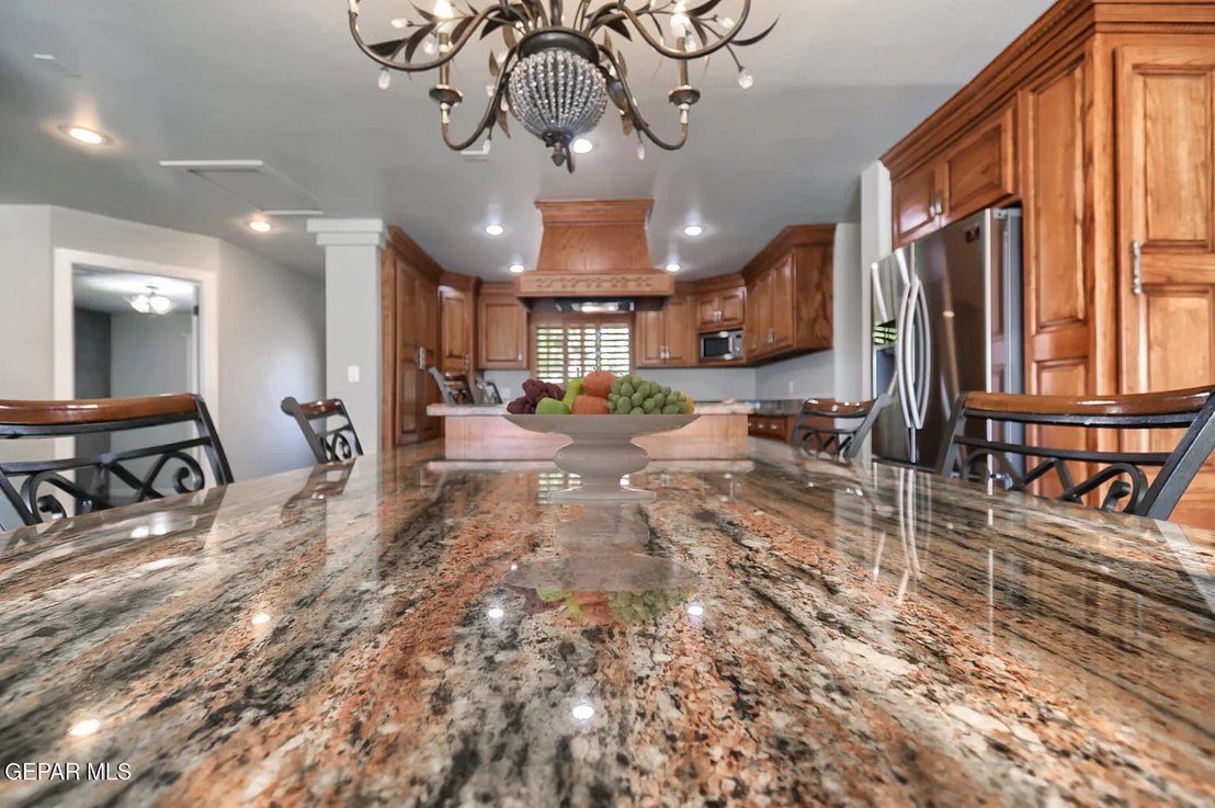 Photo of 5814 BEAUMONT Place